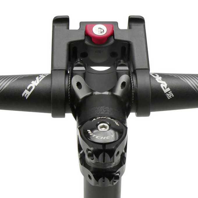 Svorky pro adaptéry na řídítka