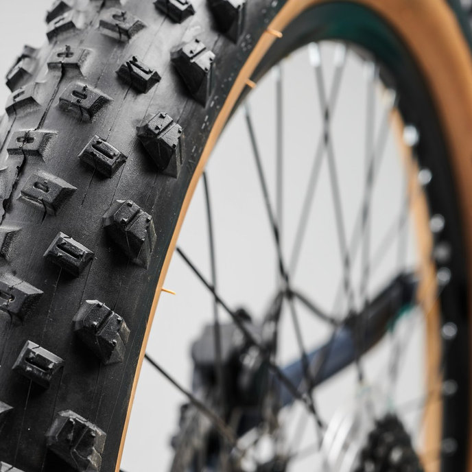 Dětské kolo Xroc plus 24-8S tmavě sivá/aqua