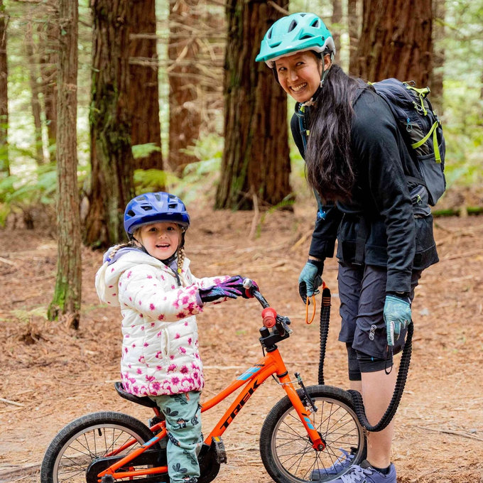 Lano na tahání kola černé