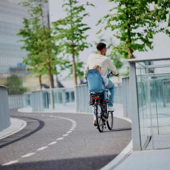 Zadní sedačka Ta-ke s adaptérem na nosič kola