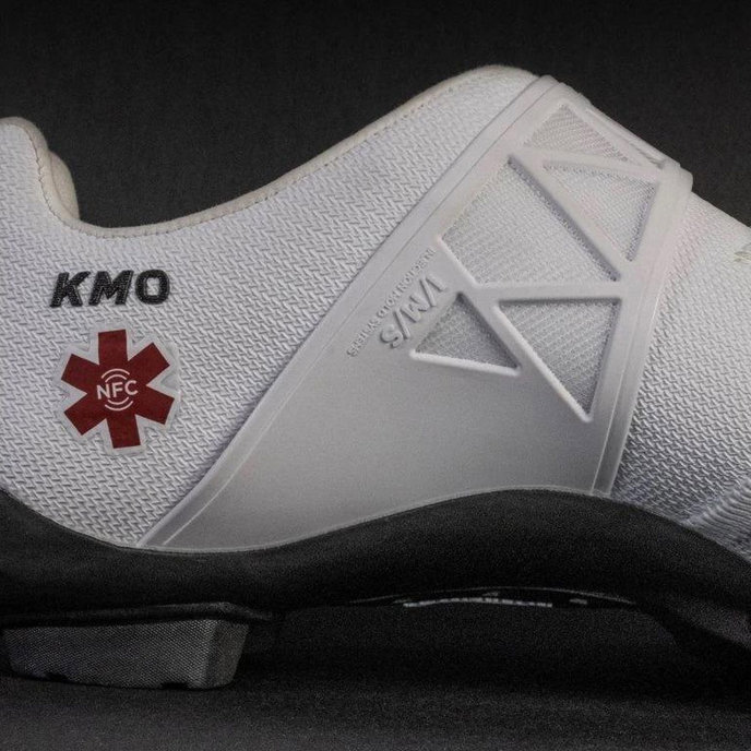 Cyklistické tretry pro MTB a gravel s karbonovou podrážkou DMT KM0 EVO