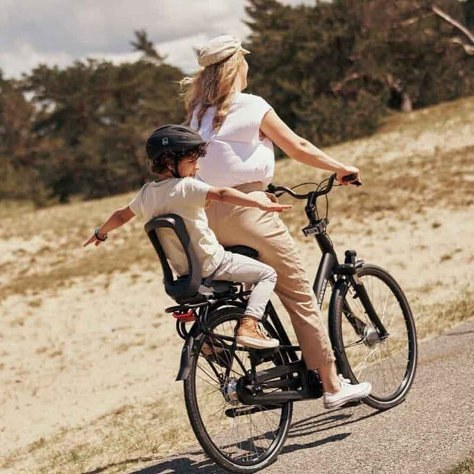 Zadní sedátko JUNIOR s adaptérem na nosič