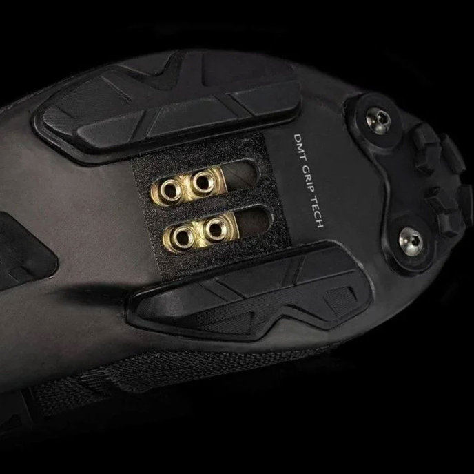 Cyklistické tretry pro MTB a gravel s karbonovou podrážkou DMT KM0 EVO