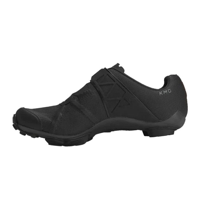 Cyklistické tretry pro MTB a gravel s karbonovou podrážkou DMT KM0 EVO