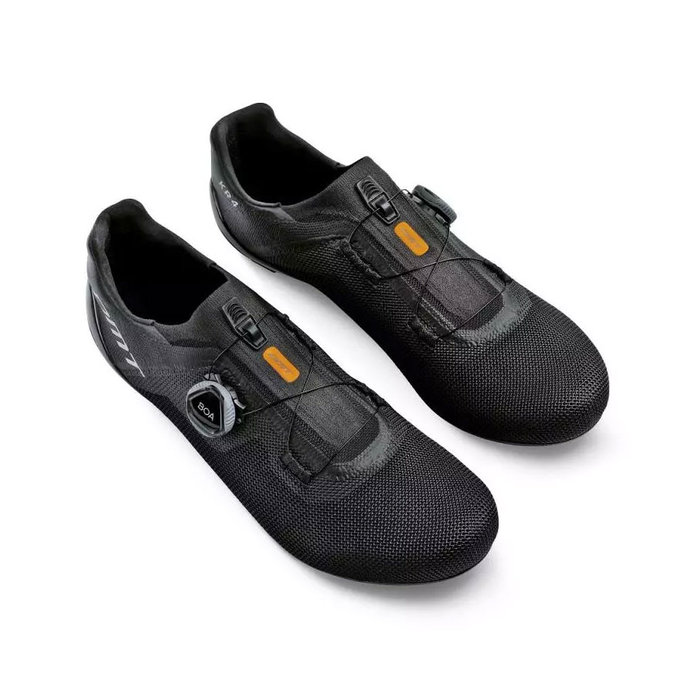 Silniční cyklistické tretry se systémem BOA DMT KR4