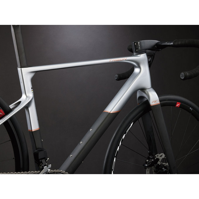 Silniční kolo RC2 Night-Gold 