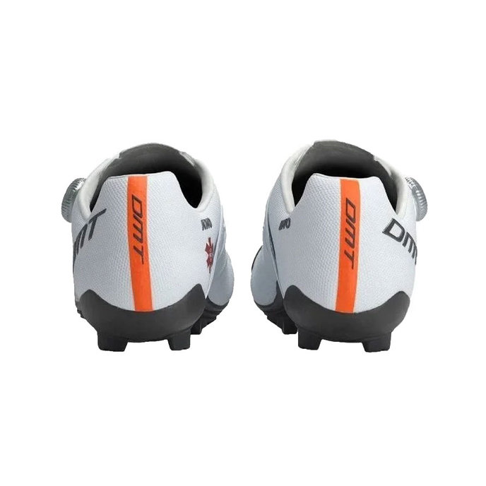 Cyklistické tretry pro MTB a gravel s karbonovou podrážkou DMT KM0 EVO