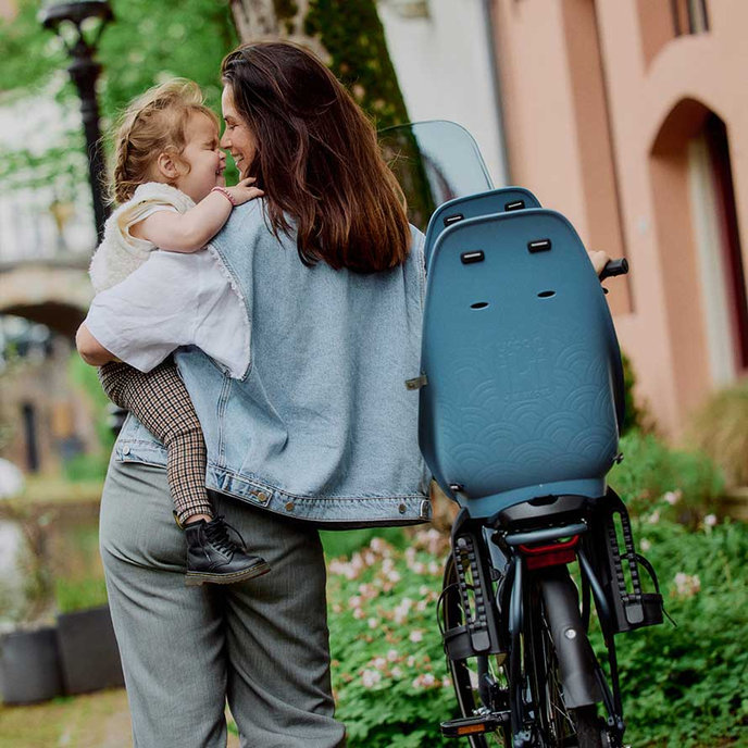 Zadní sedačka Ta-ke s adaptérem na nosič kola