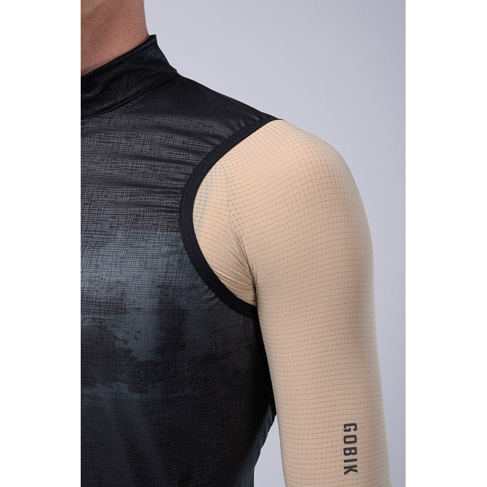 GOBIK vesta PLUS 2.0 MEN BLACKCURRANT