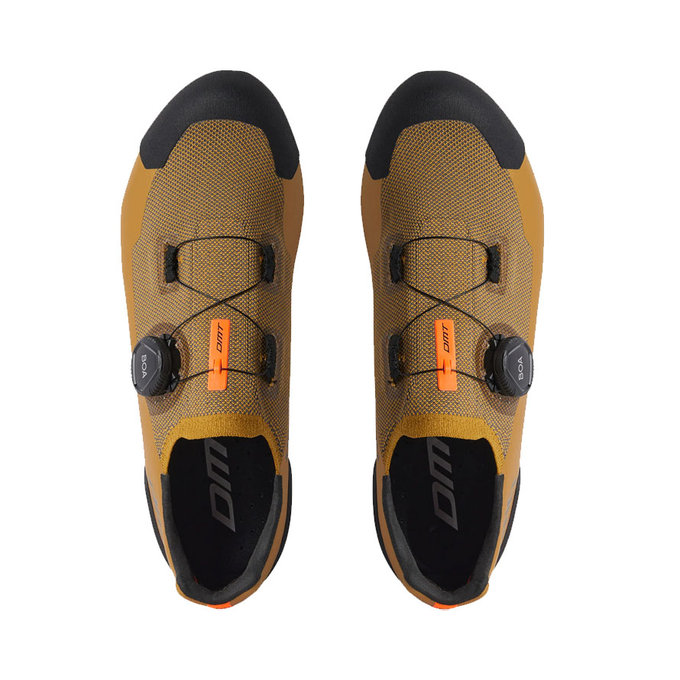 Horské cyklistické tretry s karbonovou podrážkou a BOA systémem DMT KM30