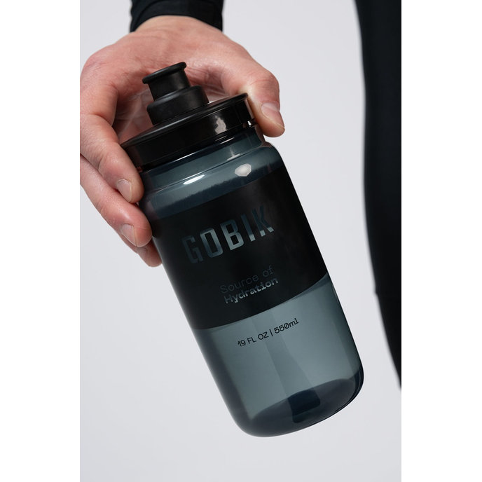 GOBIK láhev FLY SMOKED 550 ml